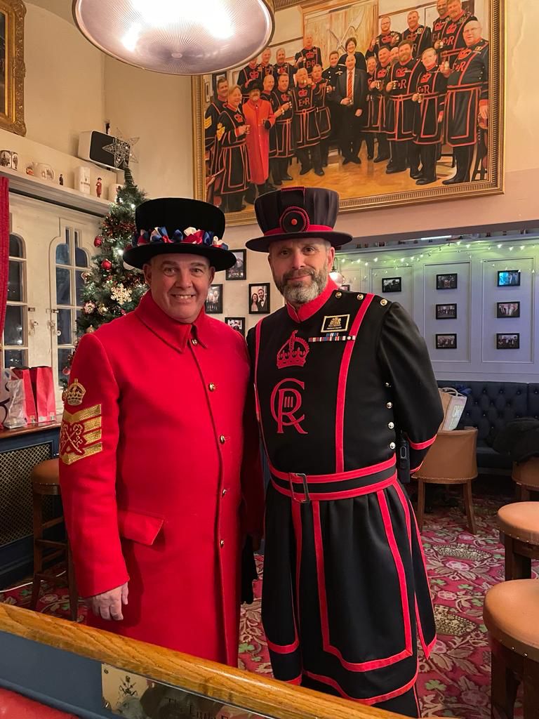 Spectacular Ceremony of the Keys visit 19 Ceremony of the keys - Chief Yeoman Warder Rob Fuller (left)